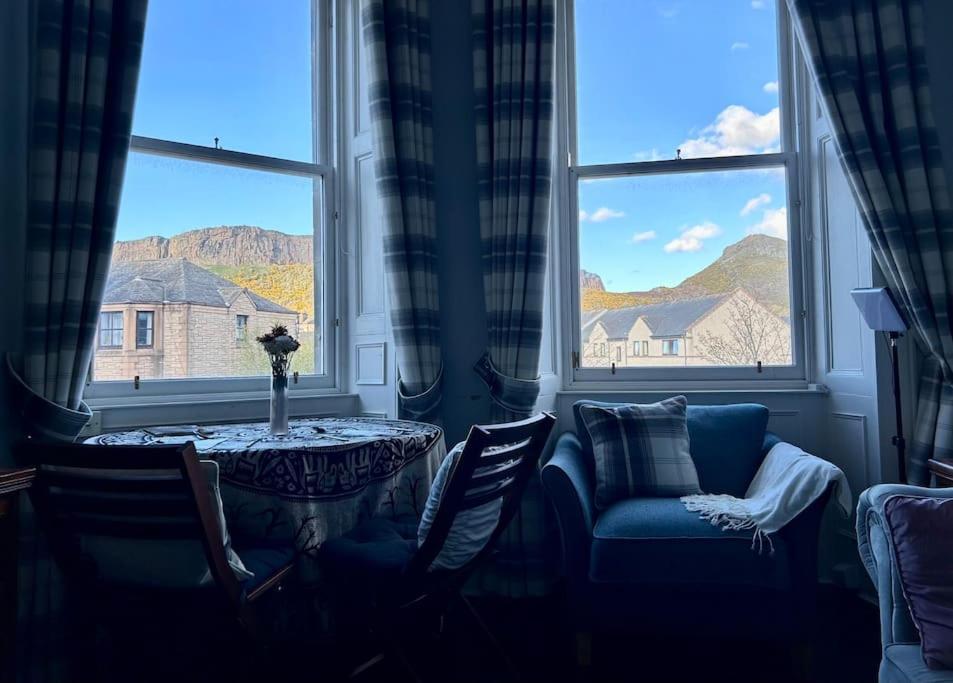 Edinburghs Arthurs Seat View Экстерьер фото